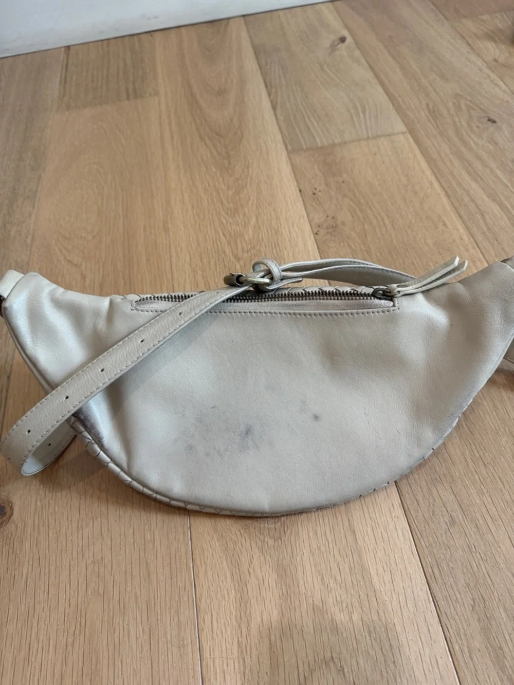 MANDRN Woven Leather Belt Bag in Light Beige - Picture 3 of 5